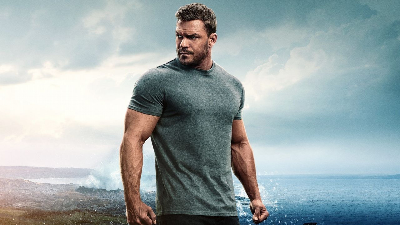 „Czytelnicy mieli rację”. Tom Cruise nigdy nie będzie tak dobry jako Reacher jak Alan Ritchson zdaniem autora książkowego oryginału, źródło grafiki: Reacher, Nick Santora, Prime Video, 2025.