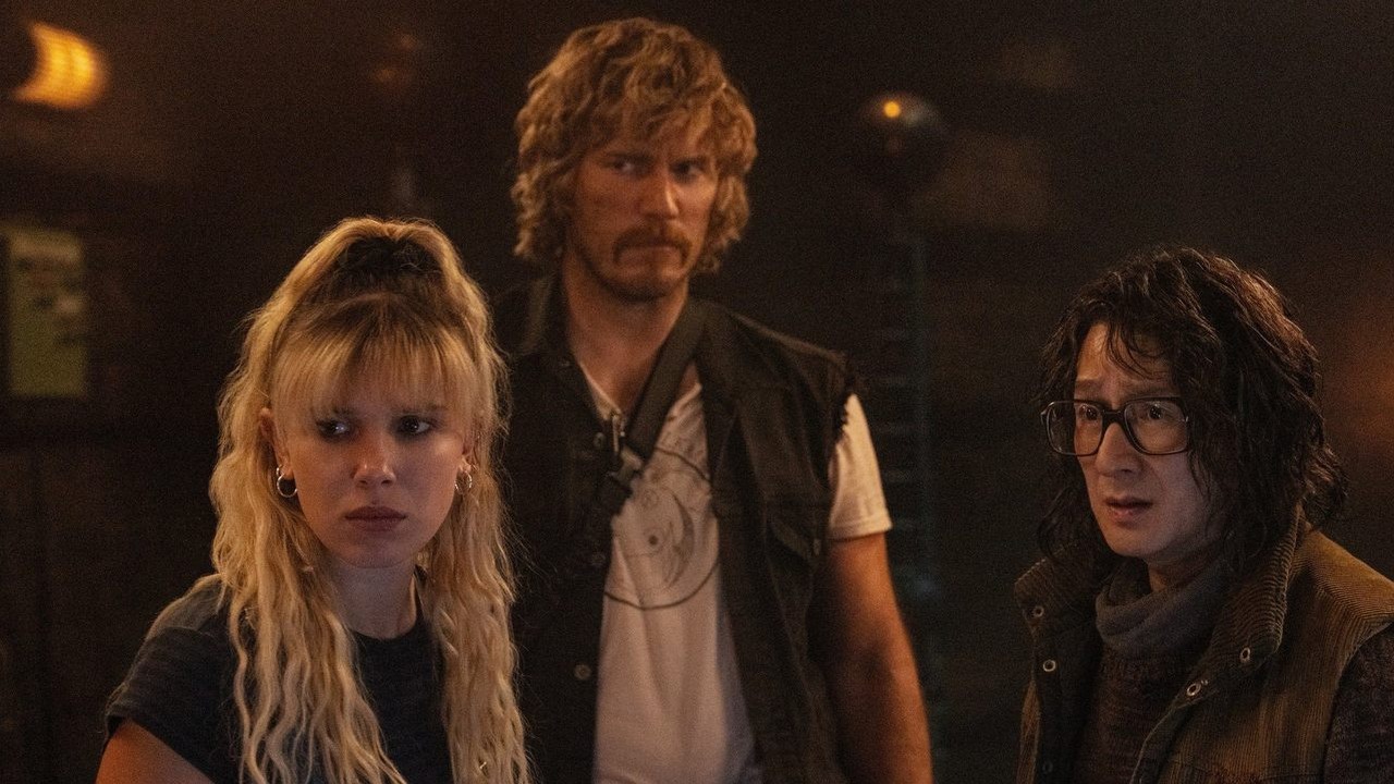 Nieco ponad 2 tygodnie dzielą nas od premiery najdroższego filmu w historii Netflixa. Widowisko sci-fi za 320 mln dolarów nie może sobie pozwolić na porażkę, źródło grafiki: The Electric State, Joe Russo, Netflix, 2025.