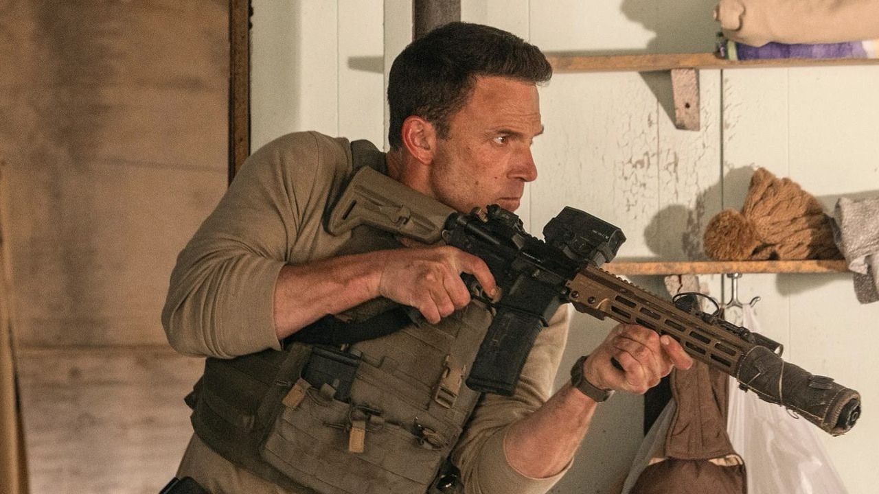 Księgowy 2 bije oryginalny hit akcji „pod każdym względem”. „Zwariowana i brutalna” kontynuacja thrillera z Benem Affleckiem zachwyciła krytyków, a to jeszcze nie koniec serii, źródło grafiki: Księgowy 2, Gavin O'Connor, Warner Bros., 2025.