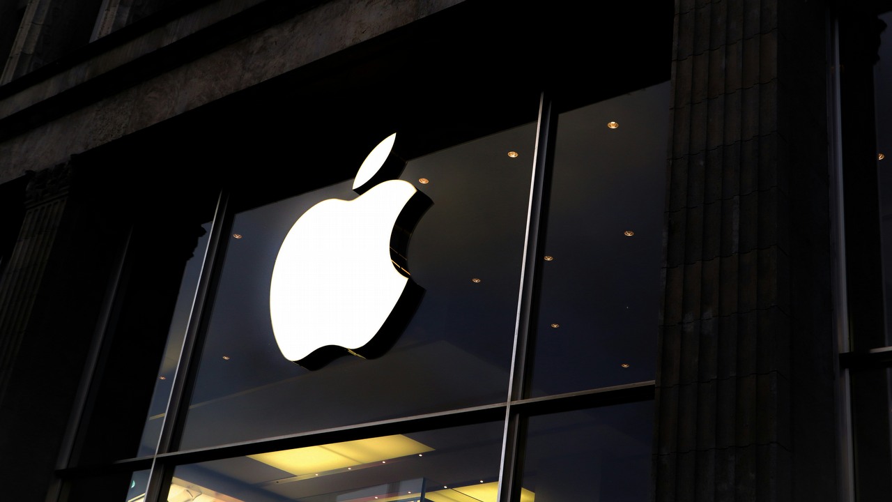 19-latek zhakował iPhone’a, został zatrudniony przez Apple, a następnie zwolniony za brak odpowiedzi na e-mail, źródło grafiki: Laurenz Heymann | Unsplash.com.