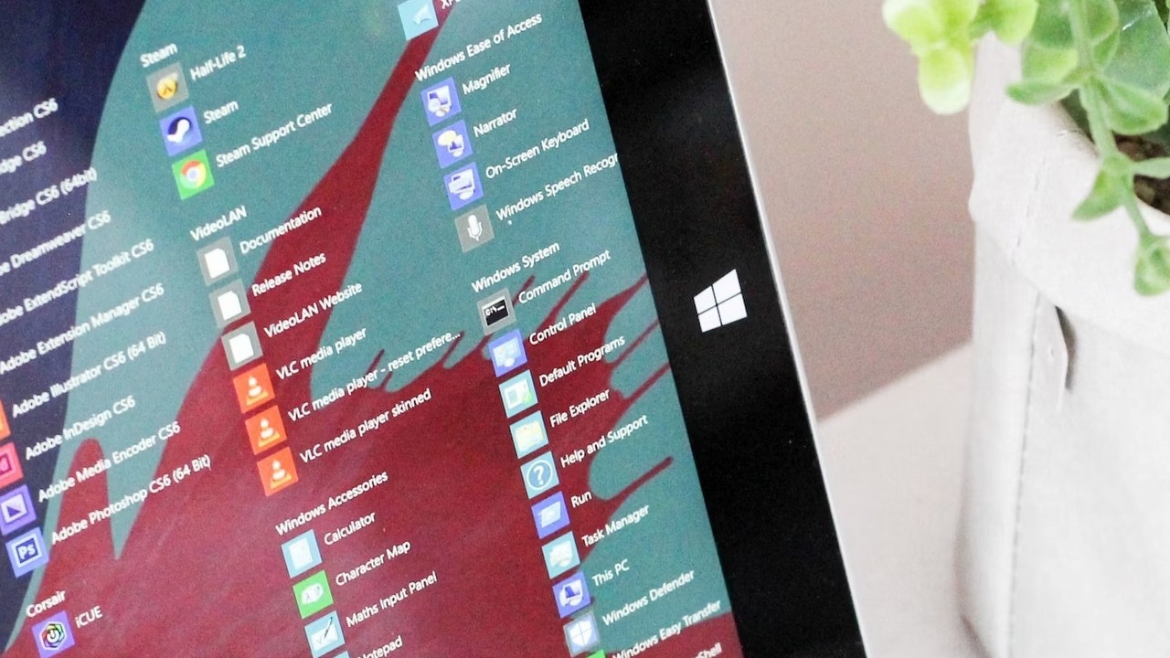 Błąd aktualizacji Windowsa 11 24H2 sam usuwa Copilota z komputerów, źródło grafiki: Andrew M; Unsplash.com; 2019.