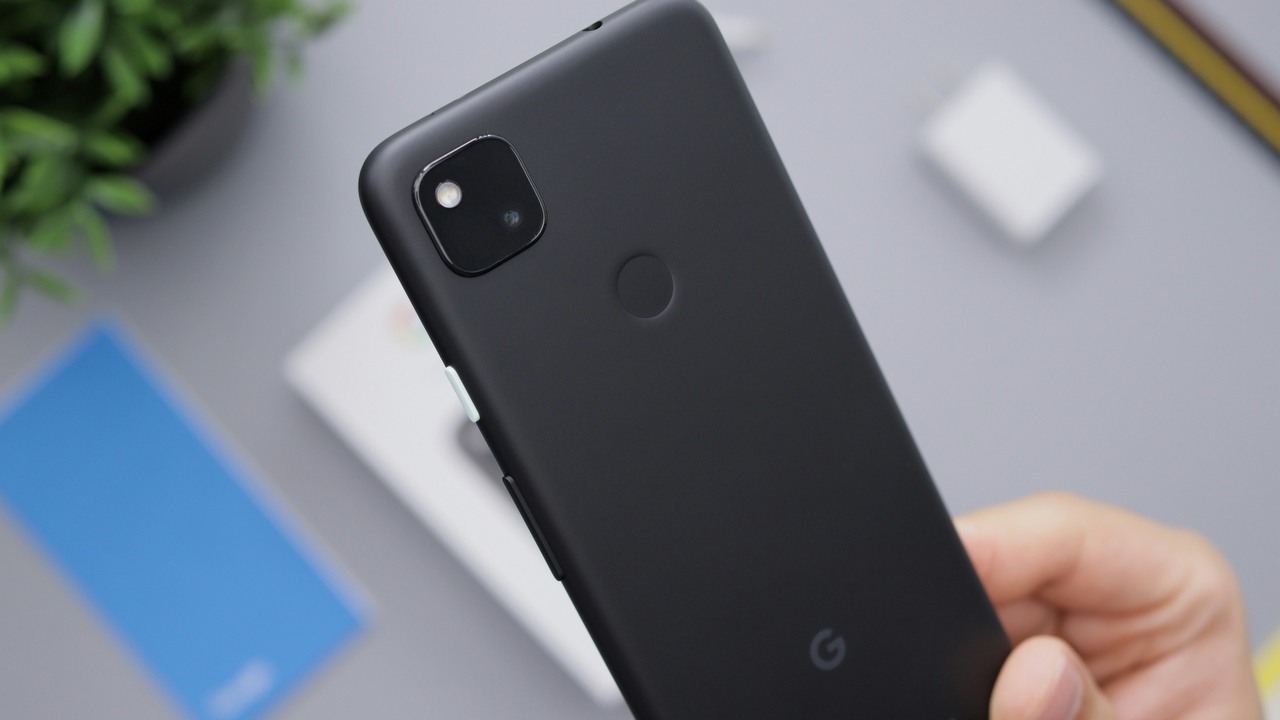 Smartfony Google i Xiaomi mają ukryty przycisk z tyłu, który oferuje wiele praktycznych opcji, źródło grafiki: Daniel Romero | Unsplash.com.