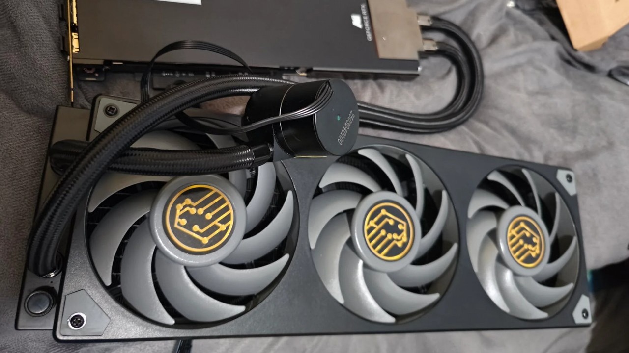 RTX 3090 przerobiony na 4090 z 48 GB VRAM jest tańszy od 5090. Potężna karta graficzna została wystawiona na sprzedaż, źródło grafiki: R/nvidia; Reddit.