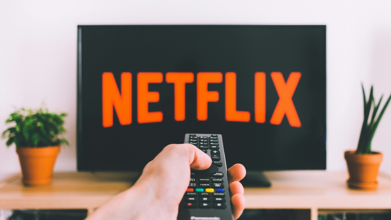 Konsole to przeszłość? Netflix uważa, że najmłodsze pokolenie chce czegoś innego niż PS6, źródło grafiki: Freestocks/Unsplash.com.