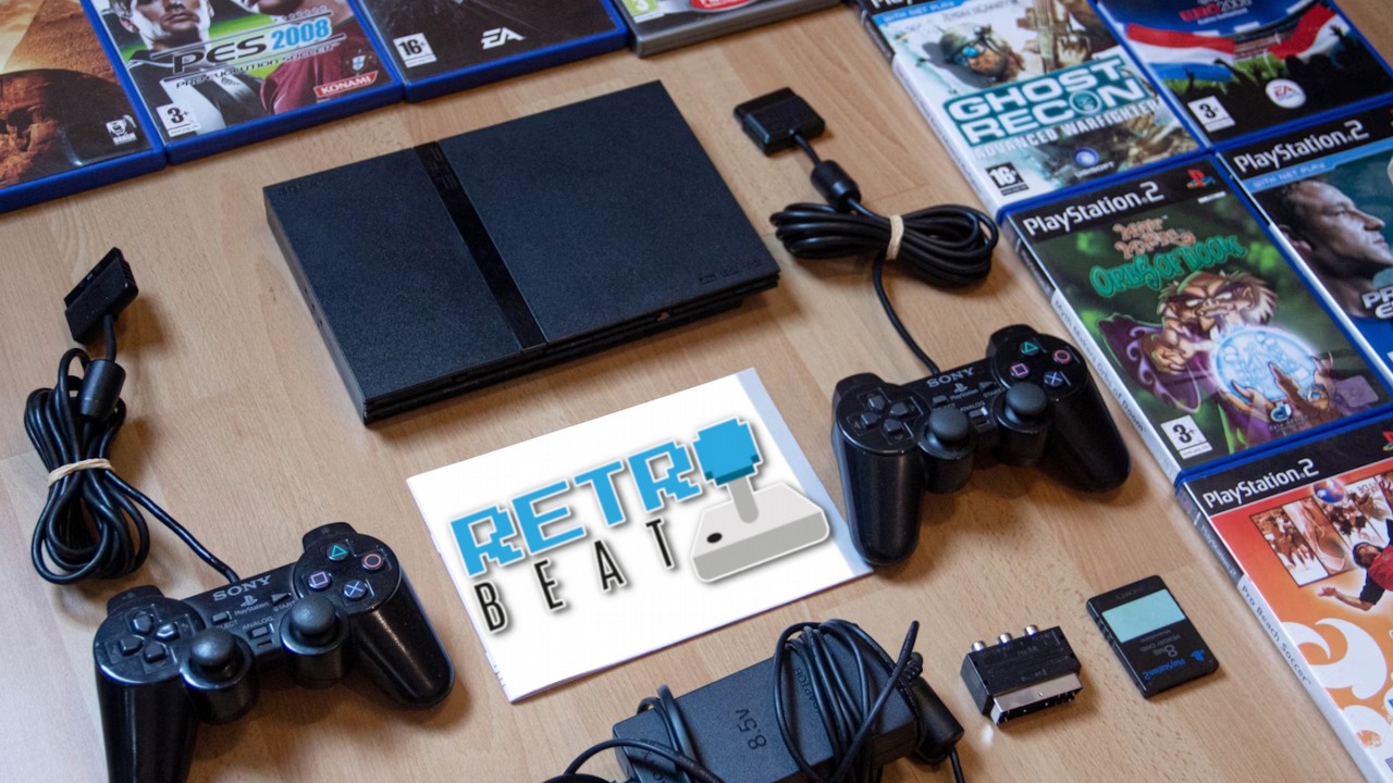 Konsola niewiele większa od pudełka z grą. PS2 Slim do dzisiaj pozostaje imponującym przykładem miniaturyzacji sprzętu, źródło grafiki: Denise Jans / Unsplash.