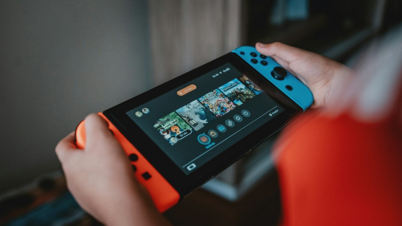 „Intel wywalczył sobie miejsce w Nintendo Switch 3”: Tak twierdzi analityk, mimo że Switch 2 nie miał jeszcze premiery, źródło grafiki: Alvaro Reyes | Unsplash.