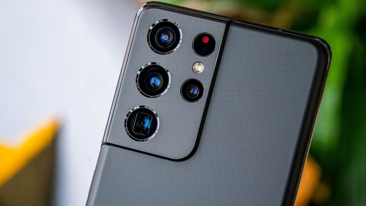 Gemini w telefonach Samsunga to nie przypadek. Według doniesień, Google płacił „ogromne sumy”, żeby wygrać z konkurencją, źródło grafiki: Denis Cherkashin; Unsplash.com; 2021.