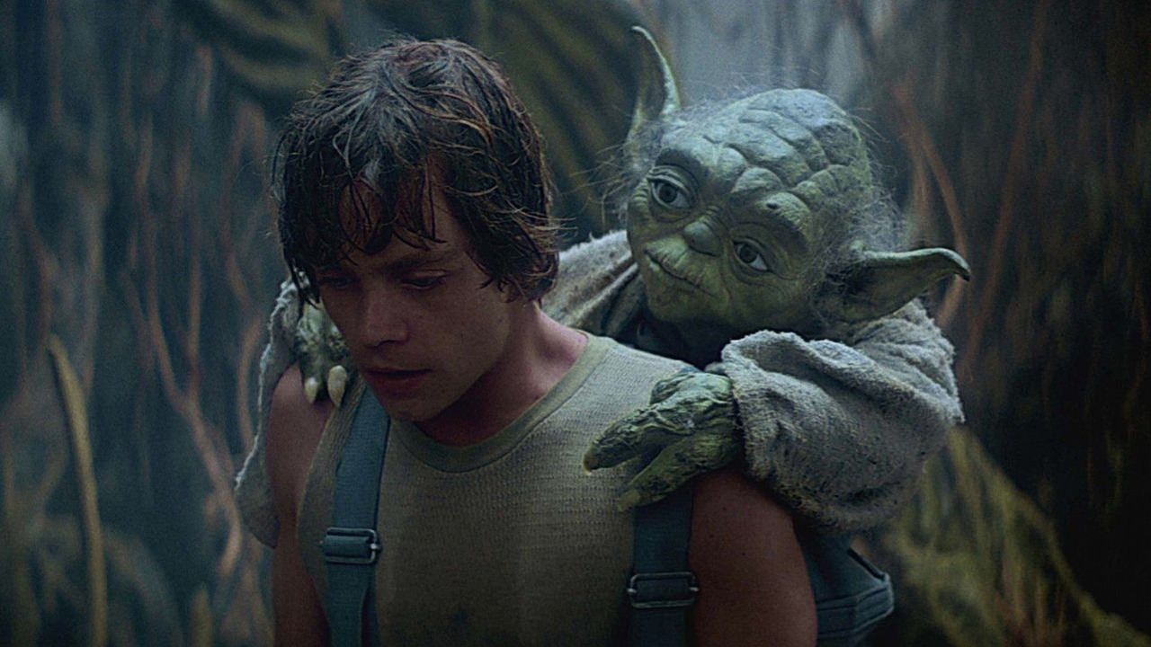 Dlaczego Yoda mówi na opak? Po 45 latach od premiery Imperium kontratakuje George Lucas wyjaśnia jedną z największych zagadek uniwersum sci-fi, źródło grafiki: Gwiezdne wojny: Imperium kontratakuje, George Lucas, Lucasfilm, 1980.
