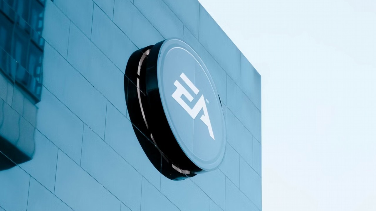 EA „zaprasza” pracowników do biur i kończy z pracą zdalną, źródło grafiki: Maxim Abramov; Unsplash.com; 2021.