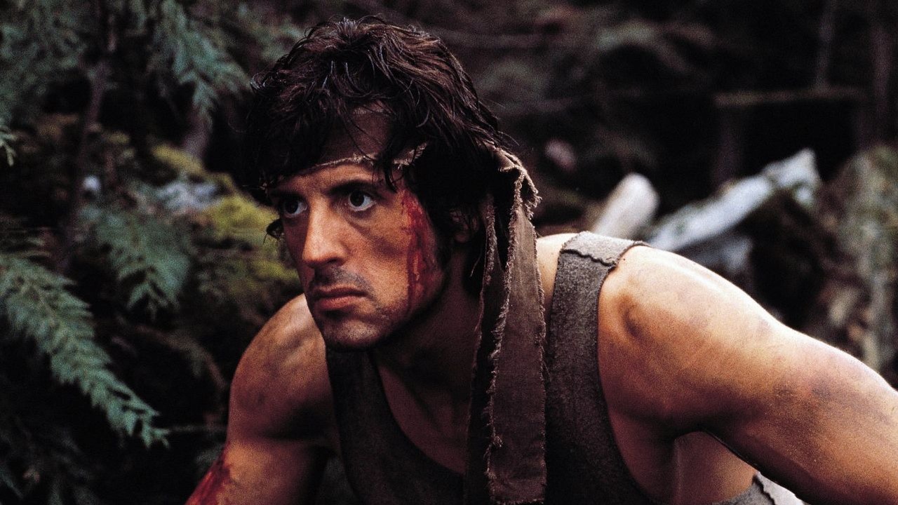 Rambo dostanie kolejny film, lecz Sylvester Stallone nie wcieli się w ikonicznego bohatera kina akcji w prequelu klasyki lat 80, źródło grafiki: Rambo: Pierwsza krew, Ted Kotcheff, 1982.