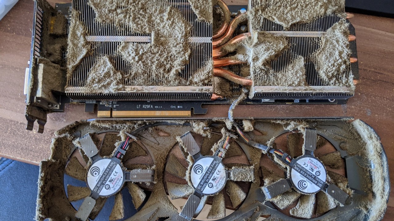 To najbrudniejsze komputery, jakie widzieliśmy. Gracze z Niemiec zebrali 400 zdjęć pecetów w tragicznym stanie, źródło grafiki: Źródło: extreme.pcgameshardware.de.