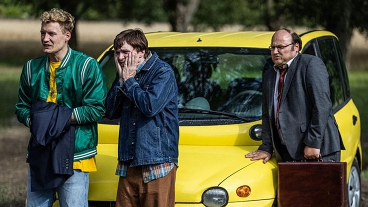 Jeden z najlepszych polskich seriali komediowych ostatnich lat dostał 3. sezon. Kochani przez widzów Malcolm i Stomil powrócą w Eskapadzie XD z nową przygodą, źródło grafiki: EDUKACJA XD, Malcom XD, Canal+, 2025.