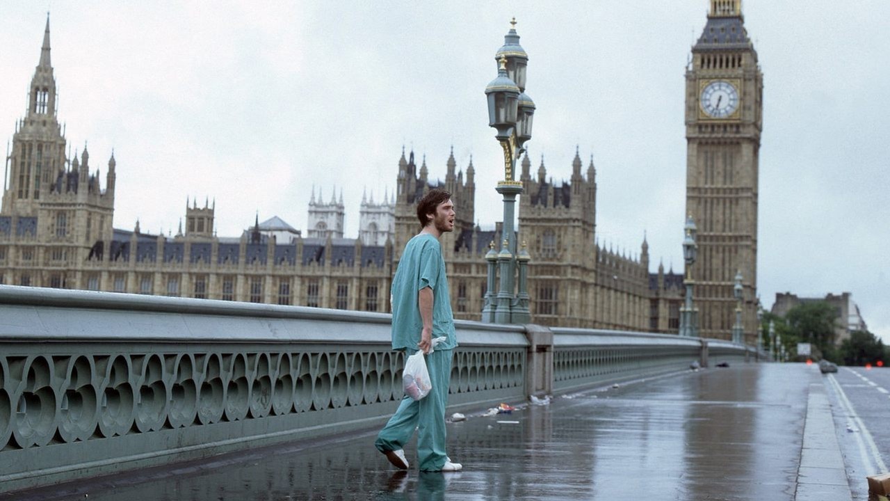 Cillian Murphy wystąpi w trylogii 28 lat później. Reżyser kontynuacji kultowego cyklu o zombie zdradza, w której części nowej serii zobaczymy powrót aktora, źródło grafiki: 28 dni później, Danny Boyle, British Film Council, 2002.