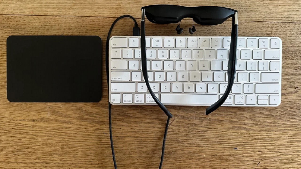 Interesujący projekt. Internauta przerobił Steam Decka na mini-PC zamknięty w klawiaturze, źródło grafiki: Reddit | Michael..