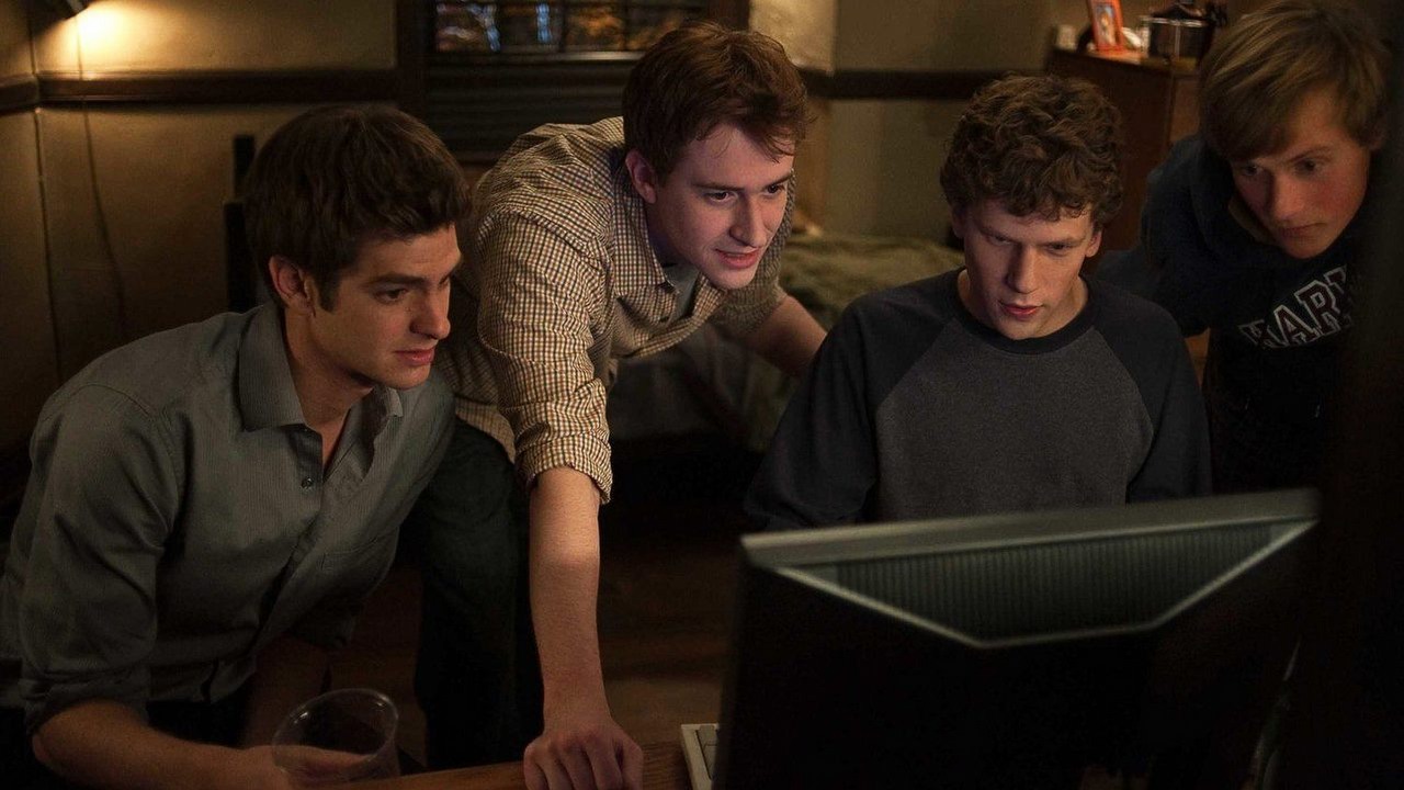 Po 15 latach sequel The Social Network wreszcie powstaje, ale bez Davida Finchera. O czym opowie skupiona na Facebooku „dwójka”?, źródło grafiki: The Social Network, David Fincher, Sony, 2010.