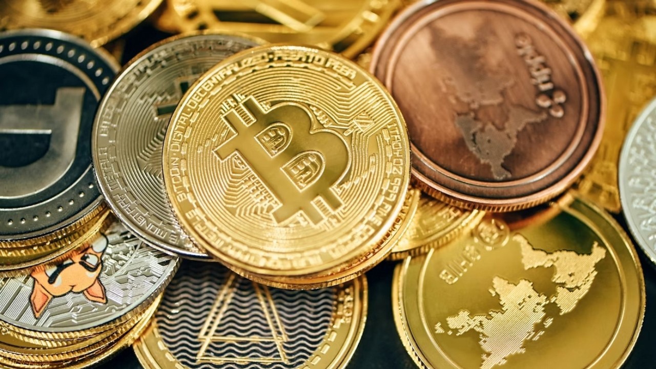 Amazon sprzedaje pamięć USB za 24 euro, której można używać do wydobywania Bitcoinów - ale masz większe szanse na wygraną nawet na loterii, źródło grafiki: Traxer; Unsplash.com; 2021.