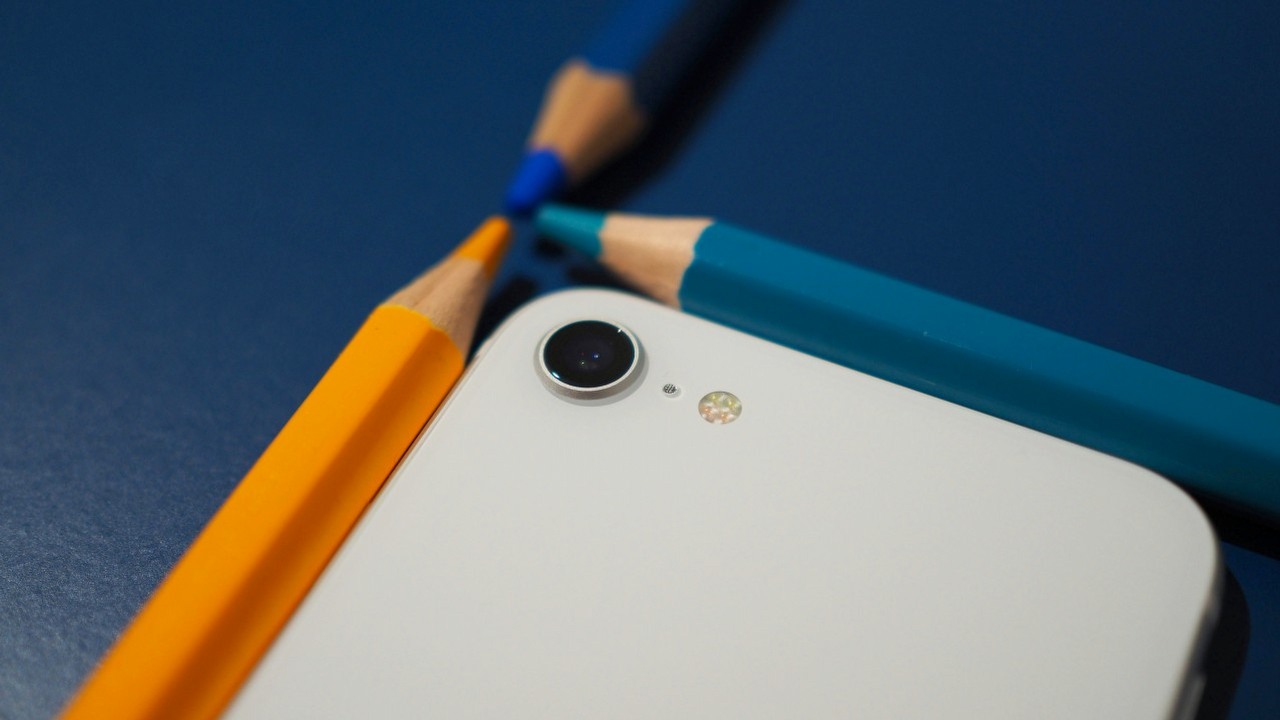 iPhone 17 Plus nie ujrzy światła dziennego? Jego miejsce ma zastąpić iPhone 17 Air, źródło grafiki: Vanja Matijevic, Unsplash.