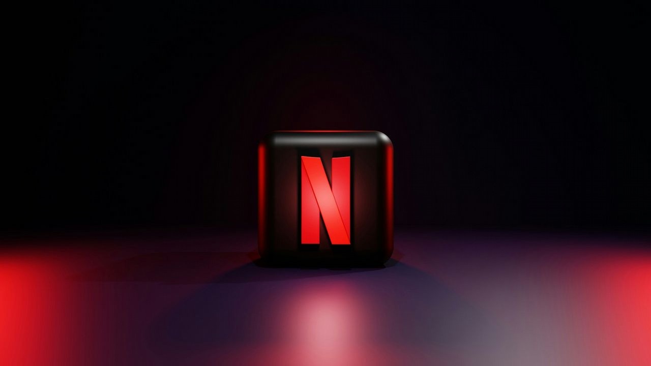 Porywający thriller psychologiczny właśnie wrócił na Netflixa. Ten hit kinowy zarobił ponad miliard dolarów, źródło grafiki: BoliviaInteligente, Unsplash.com, 2022.