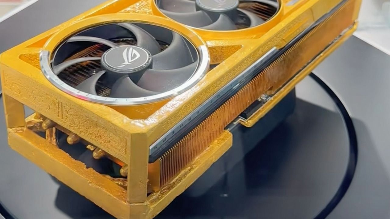 Asus zaprezentował kartę RTX 5090 o wartości pół miliona dolarów. To efekt użycia 5 kilogramów złota w procesie produkcji.