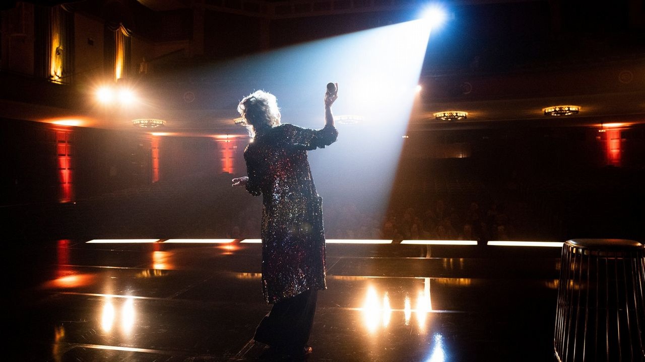 Nie The Last of Us, nie Gra o tron: najlepszy tegoroczny serial HBO Max ma 30-minutowe odcinki idealne na maraton, źródło grafiki: Hacks, Paul W. Downs, HBO Max, 2021.