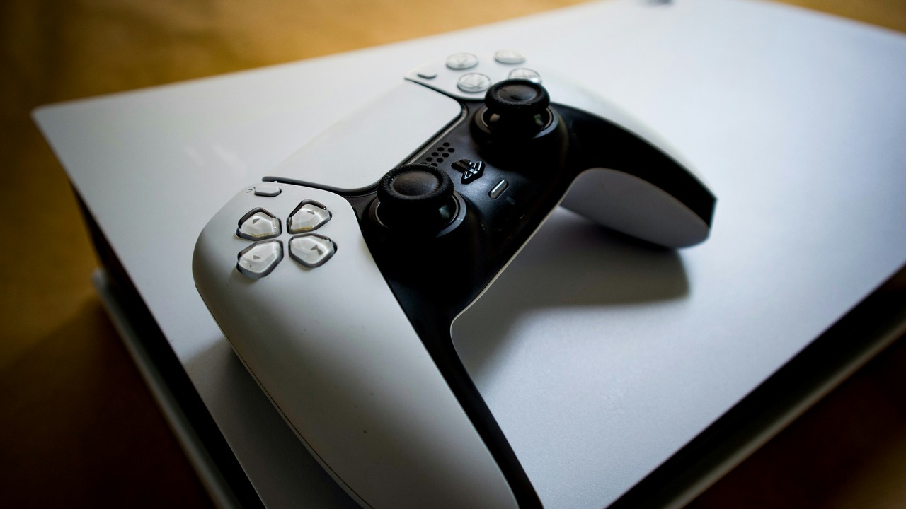 Nadchodzi funkcja, która obniży wydajność Twojego PS5. Sony może jednak mieć w tym ukryty cel związany z przyszłym sprzętem, źródło grafiki: Pascal | Unsplash.