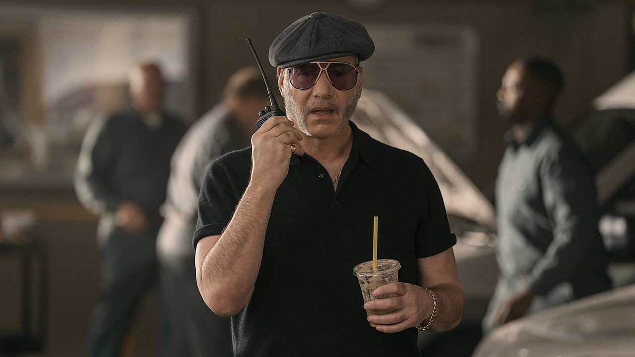 Tylko tydzień został do premiery jednej z najgorętszych nowości miesiąca na Prime Video. The Pickup z Eddiem Murphym zaserwuje potężny zastrzyk adrenaliny i akcji, źródło grafiki: The Pickup, Tim Story, Prime Video, 2025.