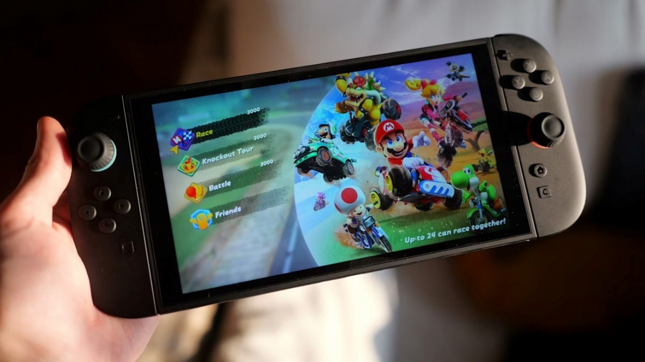 Ojciec skarży się, że firma kurierska skradła Switcha 2 jego syna. Waga paczki wszystko zdradza, ale każdy umywa ręce, źródło grafiki: Petar; Unsplash.com; 2025.