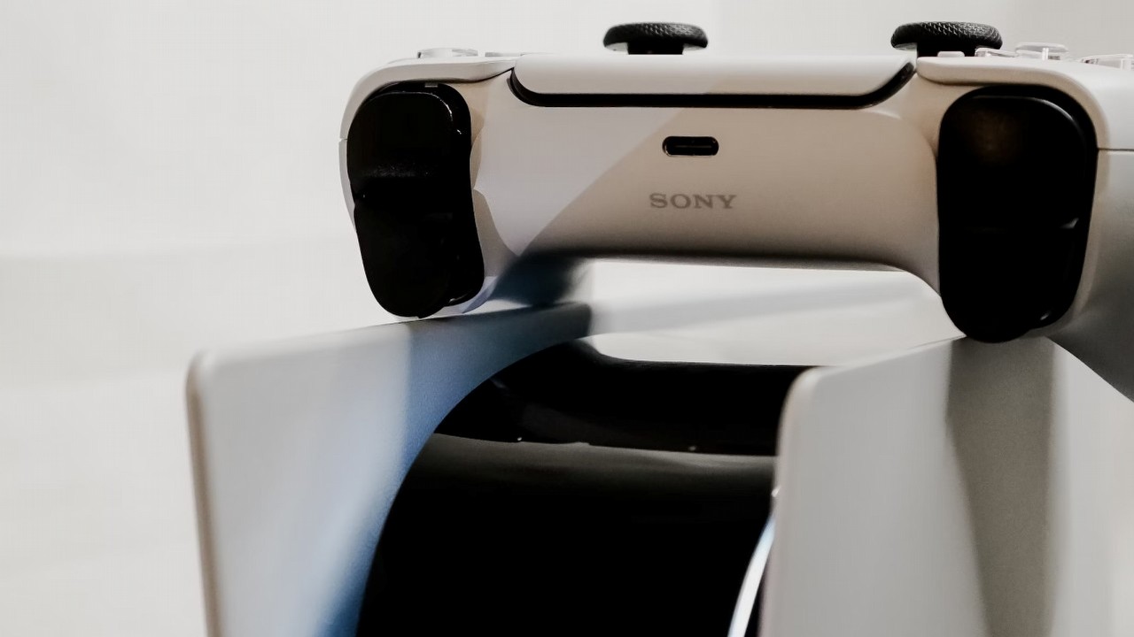 PlayStation 6 lepsze od RTX 5080. Leaker zdradził, jak istotny jest ray tracing w kolejnej konsoli Sony, źródło grafiki: Triyansh Gill; Unsplash.com; 2021.