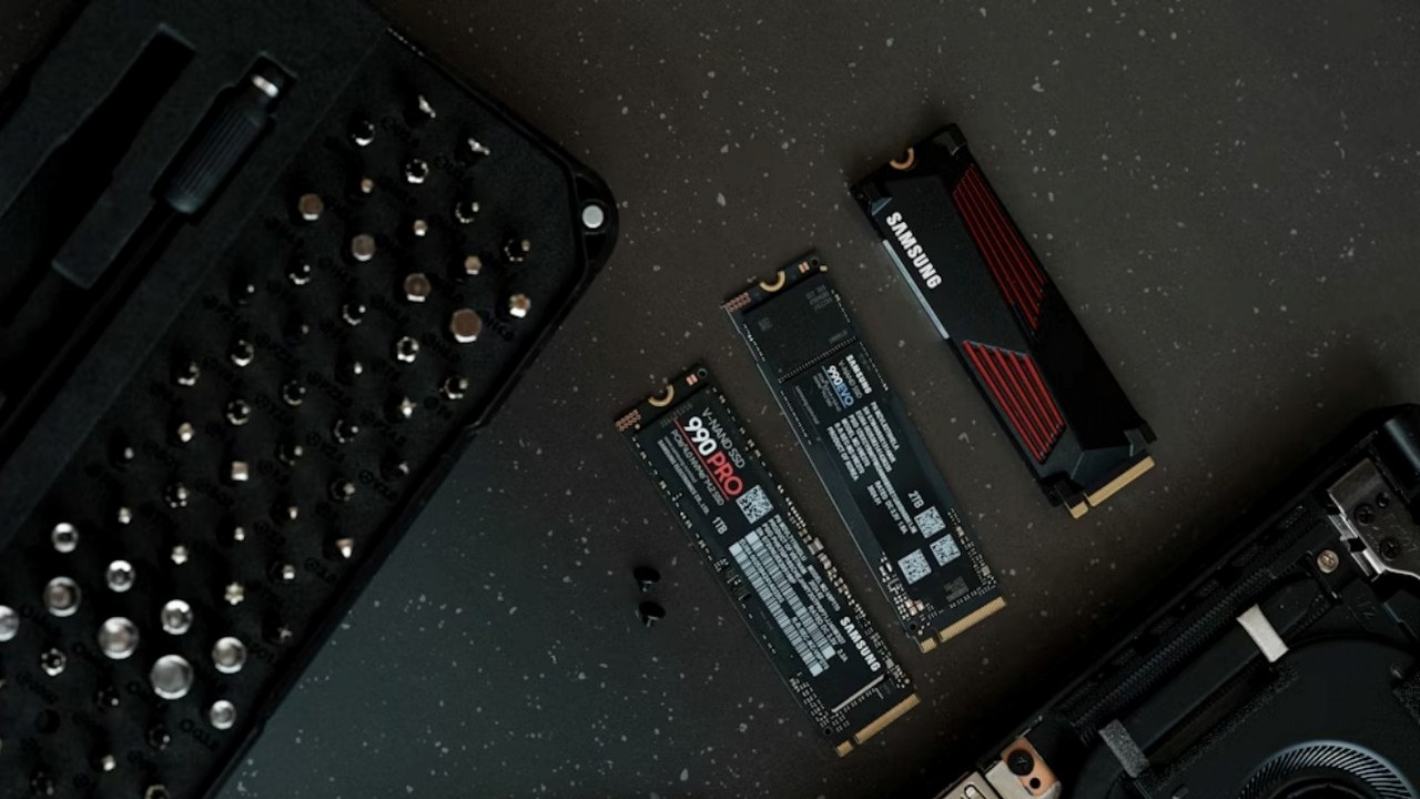 Aktualizacja Windowsa 11 może zepsuć dysk SSD. Lepiej unikać instalacji dużych plików i gier, źródło grafiki: Samsung Memory; Unsplash.com; 2024.