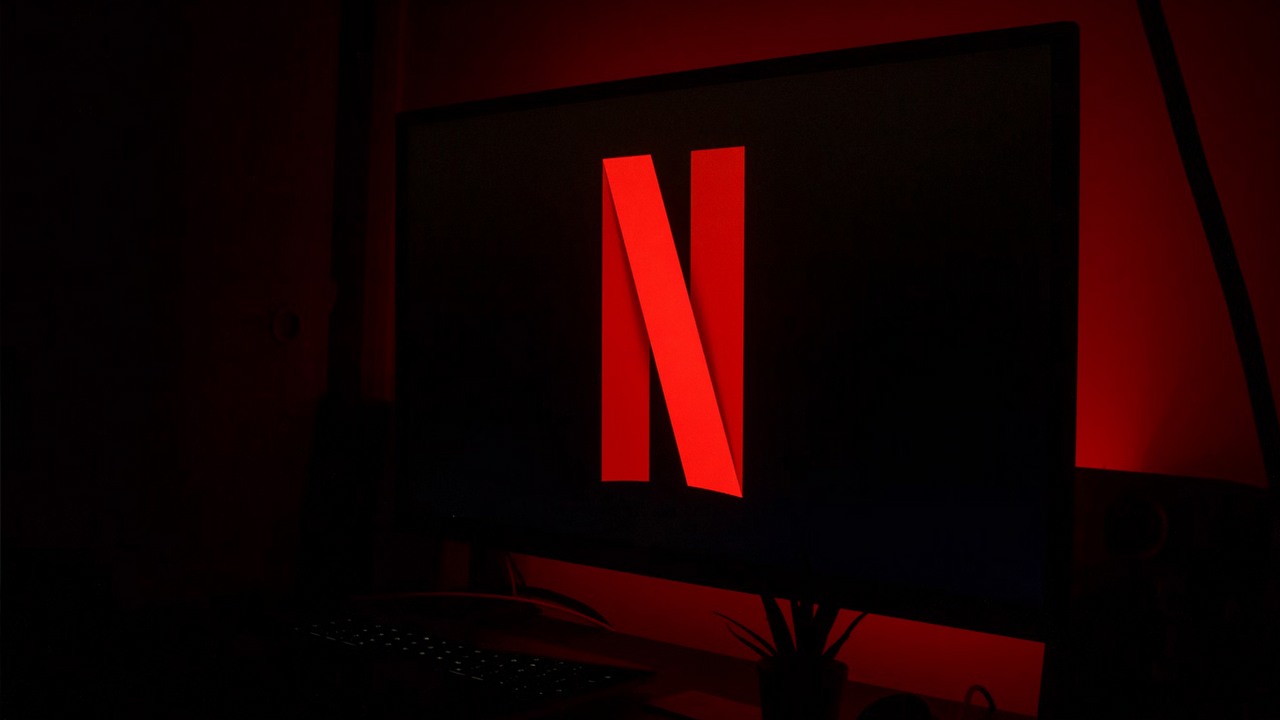 Absolutny hit wrócił na Netflixa. Już dziś możesz obejrzeć dzieło sci-fi, które zarobiło 758 mln dolarów, źródło grafiki: unsplash.com, DCL 