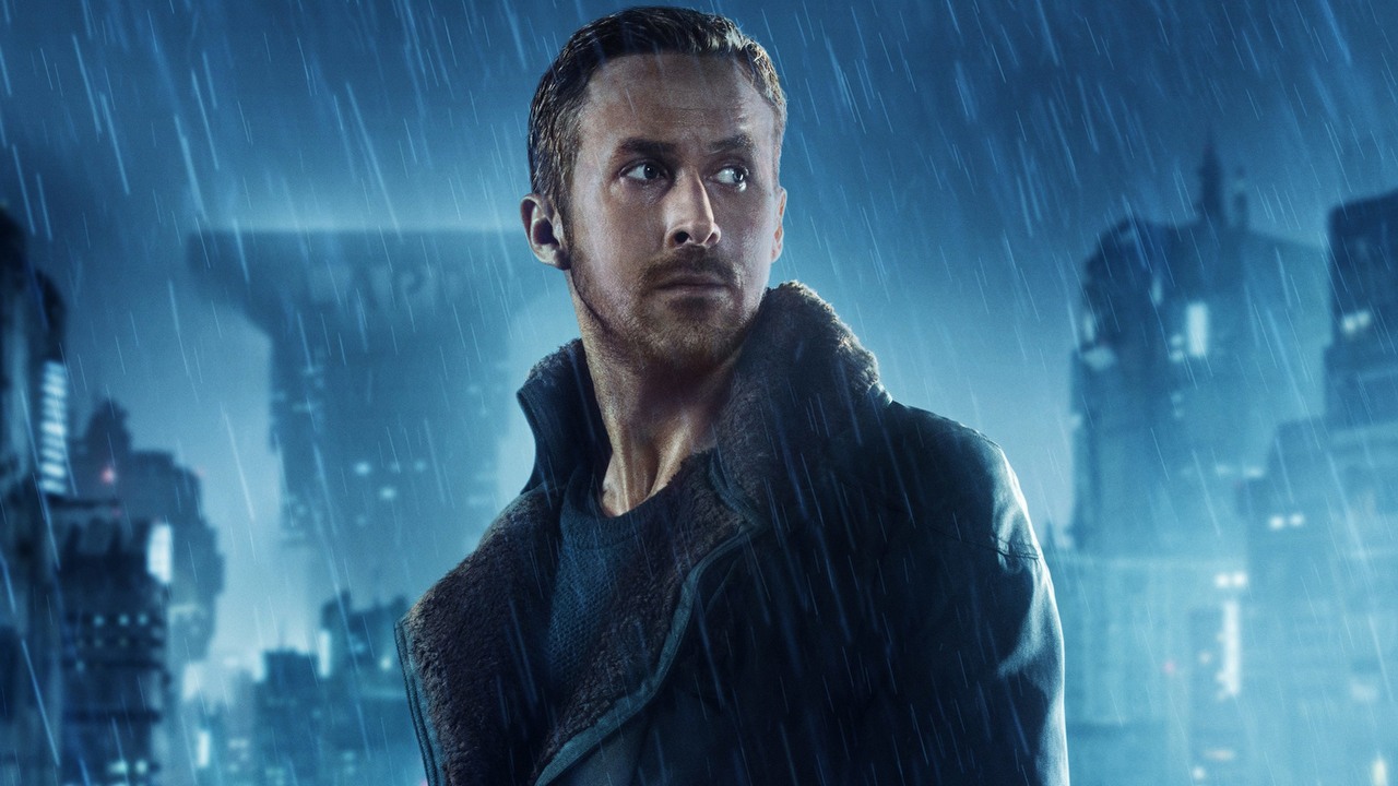 Tak Ryan Gosling wygląda na planie nowego filmu Star Wars. Do obsady dołączyła gwiazda z 6 nominacjami do Oscarów, źródło grafiki: Blade Runner 2049, Denis Villeneuve, Sony Pictures Releasing International, 2017.