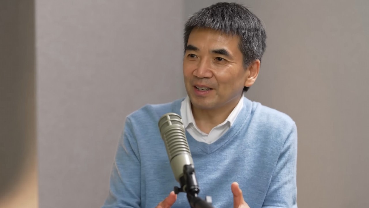 AI skróci tydzień pracy do 3 dni? CEO Zooma buduje wizję większej wolności, ale okupionej zwolnieniami, źródło grafiki: YouTube: Kleiner Perkins; 2025.