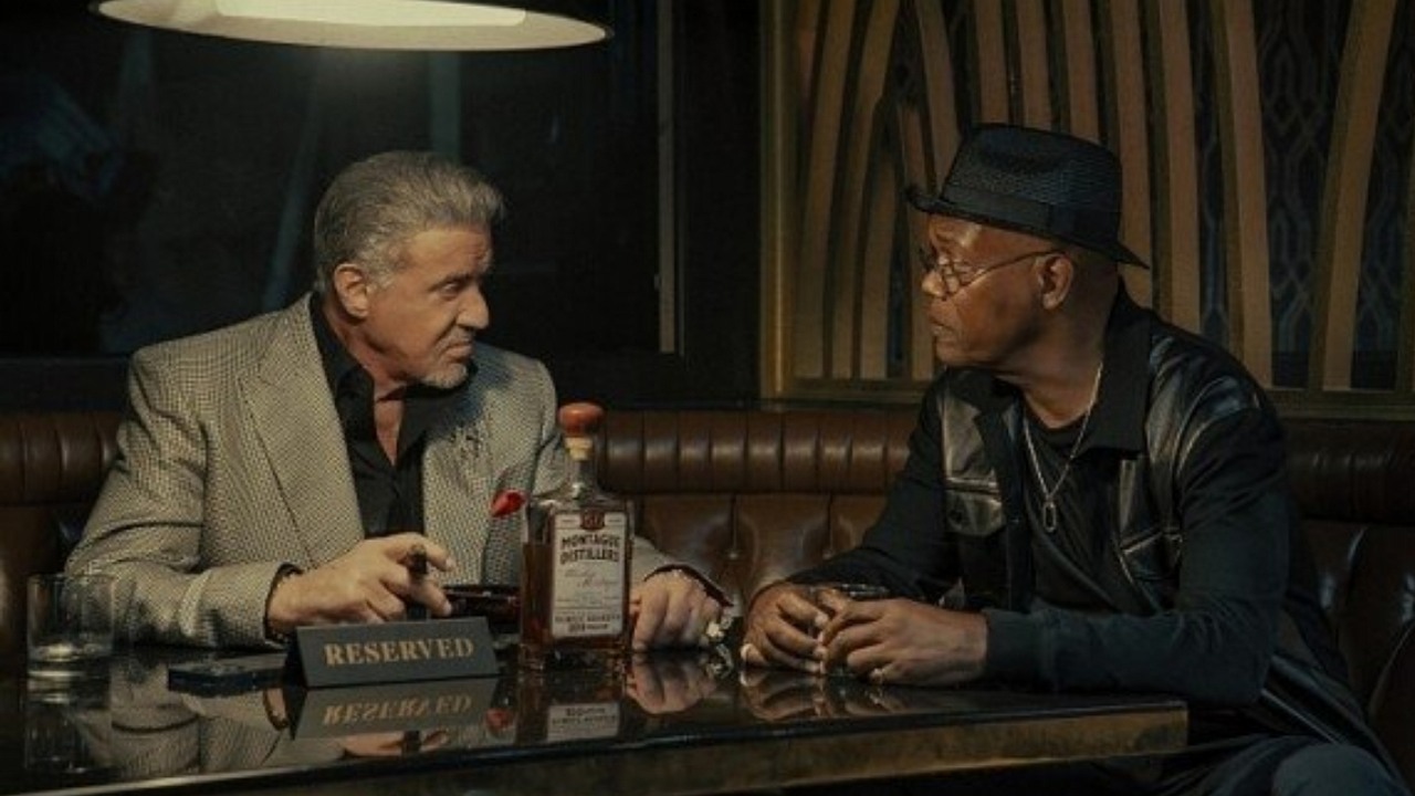 Netflix i SkyShowtime w tym tygodniu konkurują wielkimi hitami: kryminalne nowości powalczą o Waszą uwagę tego samego dnia, źródło grafiki: Tulsa King, Taylor Sheridan, SkyShowtime, 2025.