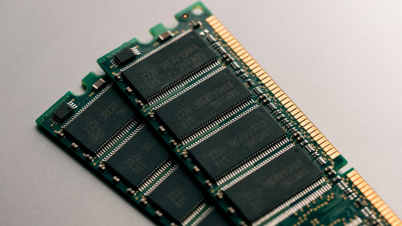 OpenAI pochłonie nawet 40% produkcji pamięci RAM. Taki będzie koszt nowego pomysłu firmy, źródło grafiki: Harrison Broadbent; Unsplash.com; 2019.