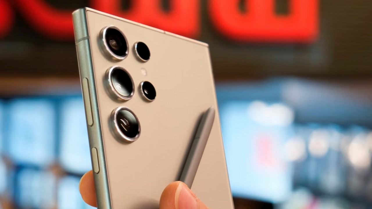 Ponad 50 modeli Samsung Galaxy otrzyma nową wersję One UI 8.5. Jeśli Twój telefon znajduje się na liście, zostanie zaktualizowany, źródło grafiki: Zana Latif; Unsplash.com; 2024.