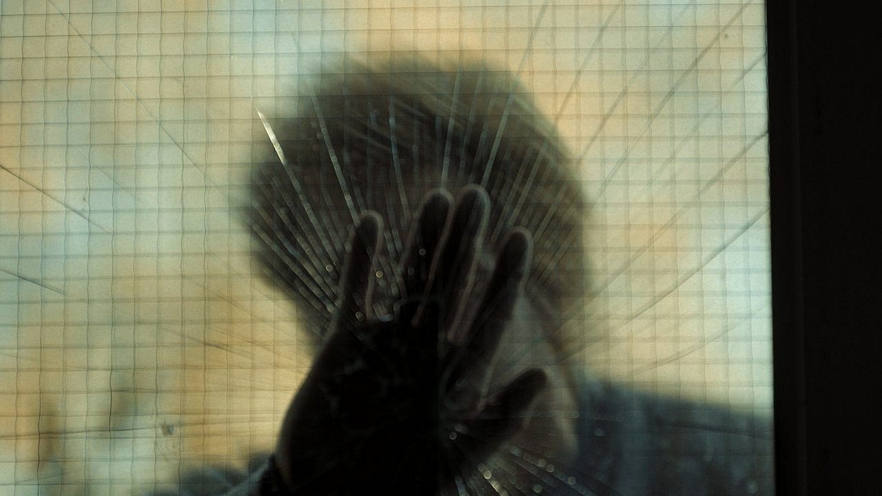 Ma 5 odcinków i podbija Netflixa. Mrożąca krew w żyłach nowość od Jamesa Wana potrzebowała tylko 1 dnia, aby stać się hitem platformy, źródło grafiki: Naprawdę straszne historie, James Wan, Netflix, 2025.