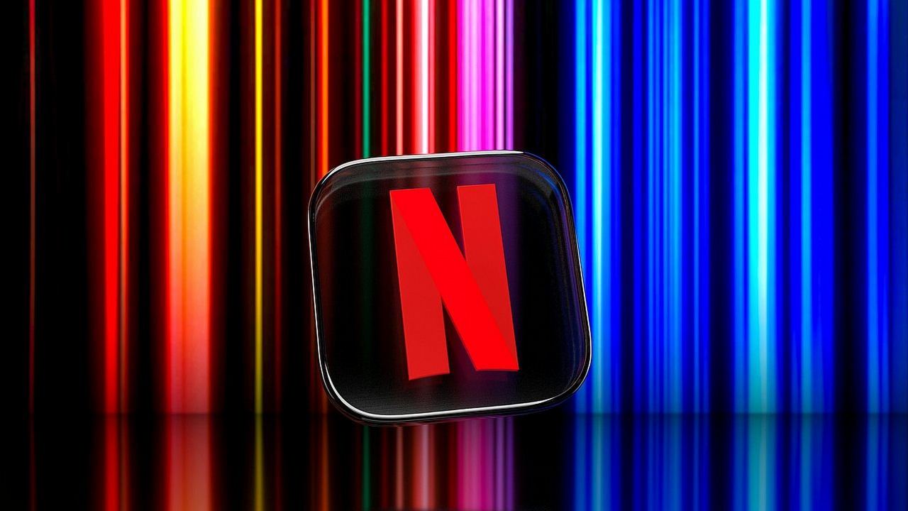 Polacy na potęgę oglądają na Netflixie wielki tegoroczny kinowy hit. Polska produkcja potrzebowała tylko 1 dnia, by stać się nowym numerem 1, źródło grafiki: Unsplash.com / 2021 / Dima Solomin.