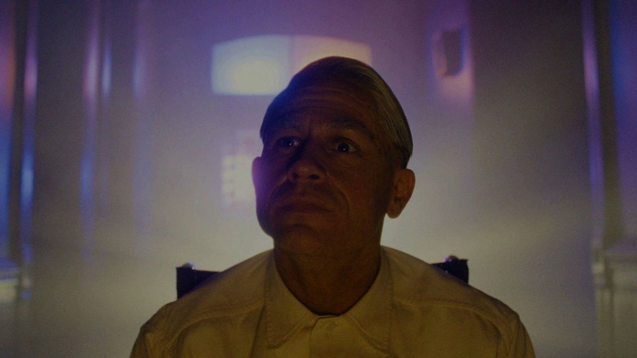 Po dwóch tygodniach i ponad 20 milionach wyświetleń nowy serial wyprzedza Potwora: Historię Eda Geina jako najpopularniejszy na Netflix, źródło grafiki: Potwór, Ryan Murphy, Netflix, 2025.