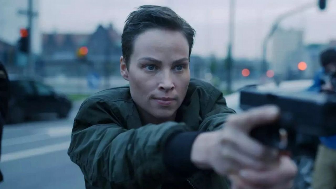 Polskie kryminalne hity podbijają dziś Netflixa. Aż trzy rodzime produkcje w top 5, źródło grafiki: Furioza, Cyprian T. Olencki, Hungry Crocodiles, 2021.