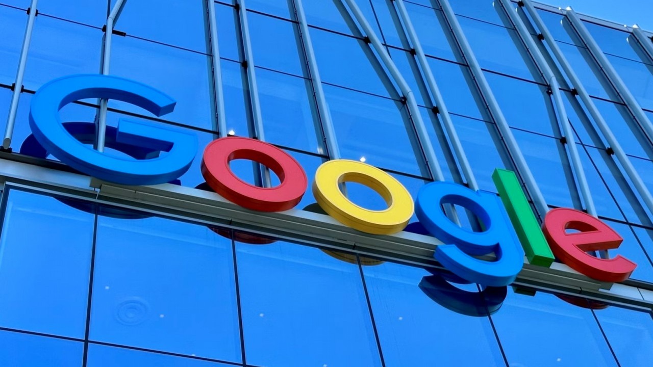 Google dostało dodatkowy tydzień na realizację wyroku po przegranej z Epic Games, źródło grafiki: Adarsh Chauhan; Unsplash.com; 2023.