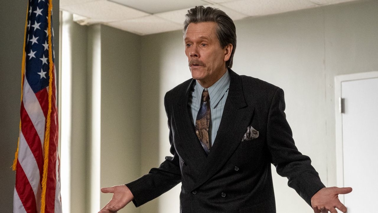 Mocny thriller kryminalny z Kevinem Baconem jest na SkyShowtime, ale wciąż widziało go mało osób. 18 odcinków, które warto obejrzeć, źródło grafiki: Miasto na wzgórzu, Tom Fontana, Showtime, 2019.