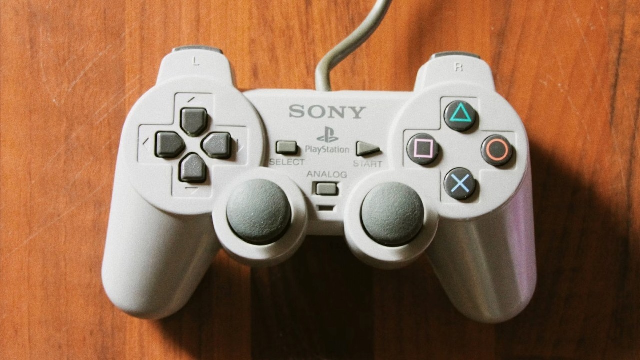 Eksperci zdradzili, która generacja konsol była najbardziej rewolucyjna. „Dzisiaj nie można sobie tego wyobrazić”, źródło grafiki: CARTIST; Unsplash.com; 2020.