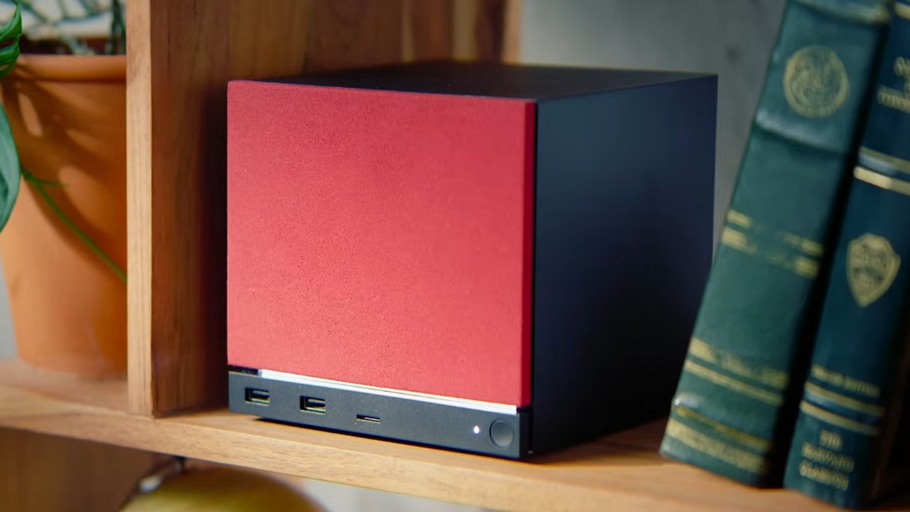 „Energia w pokoju nie była zbyt dobra”. Ekspert przeczuwa, że Steam Machine może być droższe, niż większość przewiduje, źródło grafiki: YouTube: Valve; 2025.