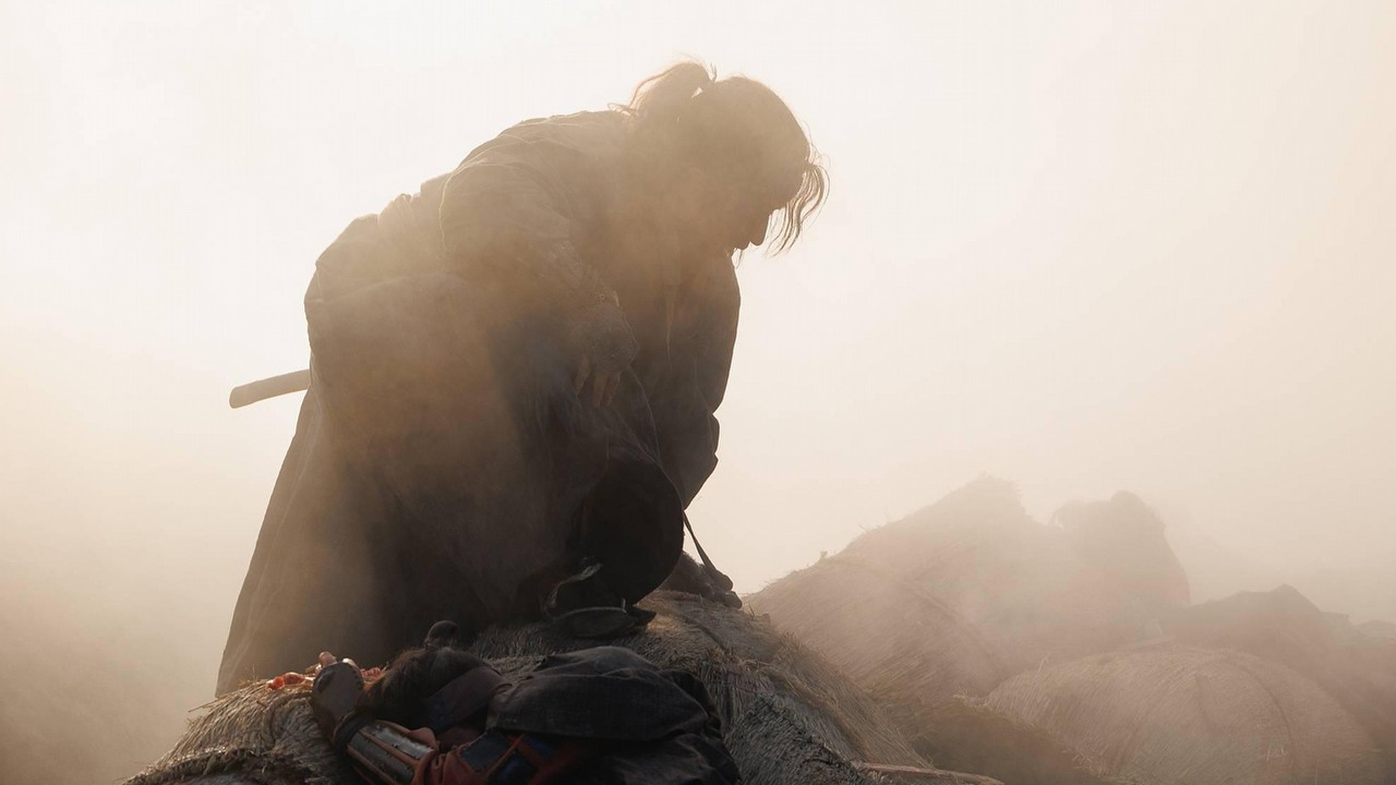 Ze 100% aprobatą nowy serial Netflixa jest uważany za najlepszą aktorską adaptację mangi, jaka kiedykolwiek powstała, źródło grafiki: Last Samurai Standing, Netflix, 2025.