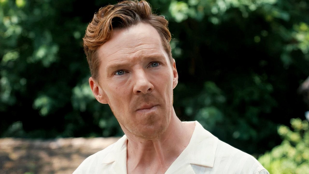 Już jutro najważniejsza premiera na Disney+ w tym miesiącu. Nie przegap tegorocznej komedii z Benedictem Cumberbatchem, źródło grafiki: Państwo Rose, Jay Roach, Adler Entertainment Trust, 2025.