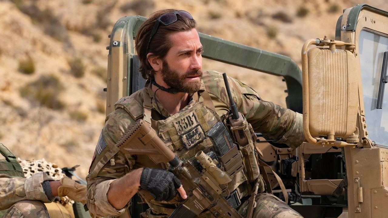 Ledwie wleciał na HBO Max, a już jest hitem. Ten trzymający w napięciu thriller wojenny z Jake’iem Gyllenhaalem poleca aż 98% widzów, źródło grafiki: Przymierze, Guy Ritchie, Amazon, 2023.