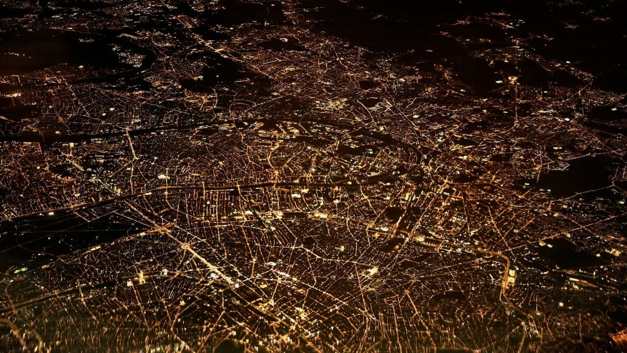 Naukowcy opublikowali właśnie mapę wszystkich 2,75 miliarda budynków na Ziemi w 3D, źródło grafiki: Dennis Kummer; Unsplash.com; 2016.