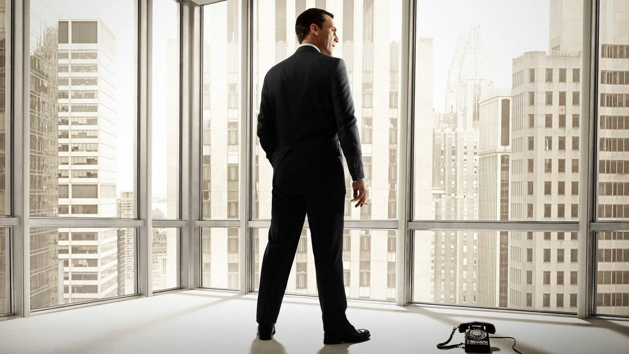 7 sezonów, 92 odcinki i 95% na Rotten Tomatoes. Jeden z najlepszych seriali w historii właśnie leciał na Disney+, nie możesz go przegapić, źródło grafiki: Mad Men, Matthew Weiner, Lionsgate, 2007.