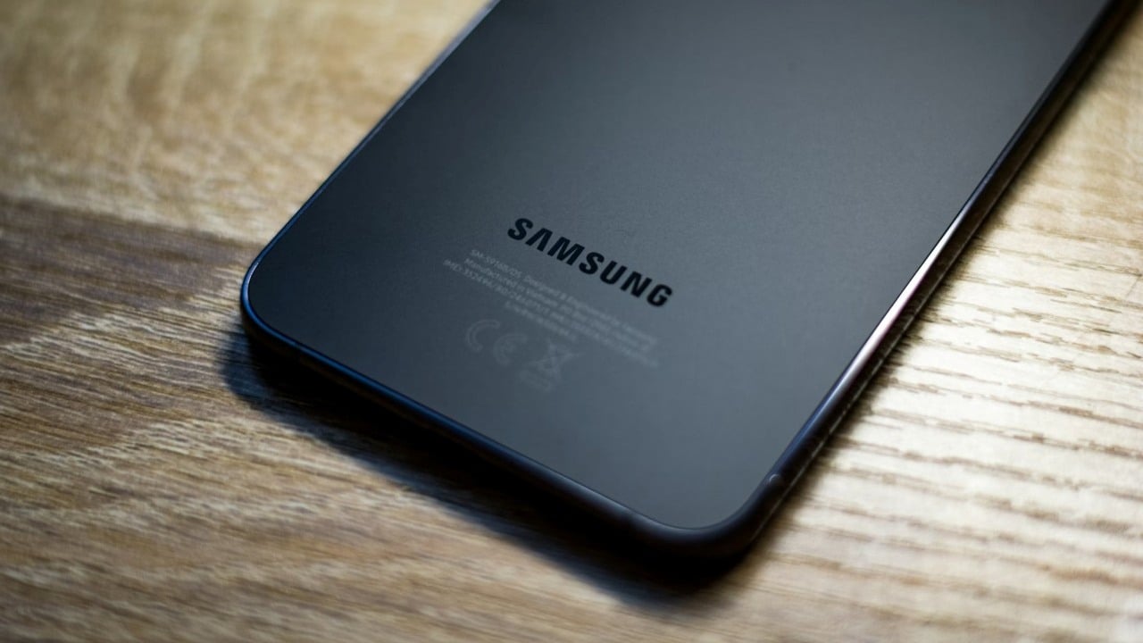 Samsung Galaxy S26 najgorszym telefonem 2026 roku według przecieków; firmie brakuje pomysłu na flagowca, źródło grafiki: ENG-HS; Unsplash.com; 2023.