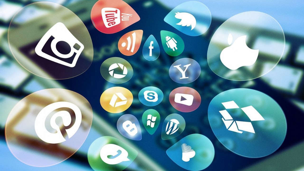 Głośna mniejszość sprawia, że internet wydaje się bardziej toksyczny niż jest w rzeczywistości, źródło grafiki: Pixabay/geralt.